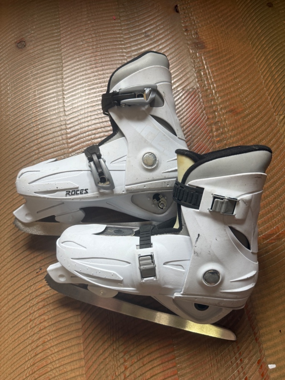 Roces Mck II Adjustable Figure skates womens size 8